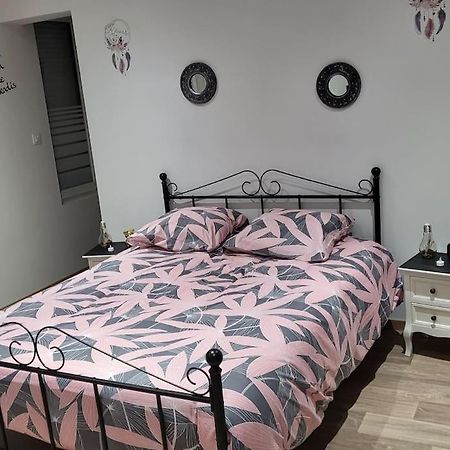 Apartament Chez Aline Calais Zewnętrze zdjęcie
